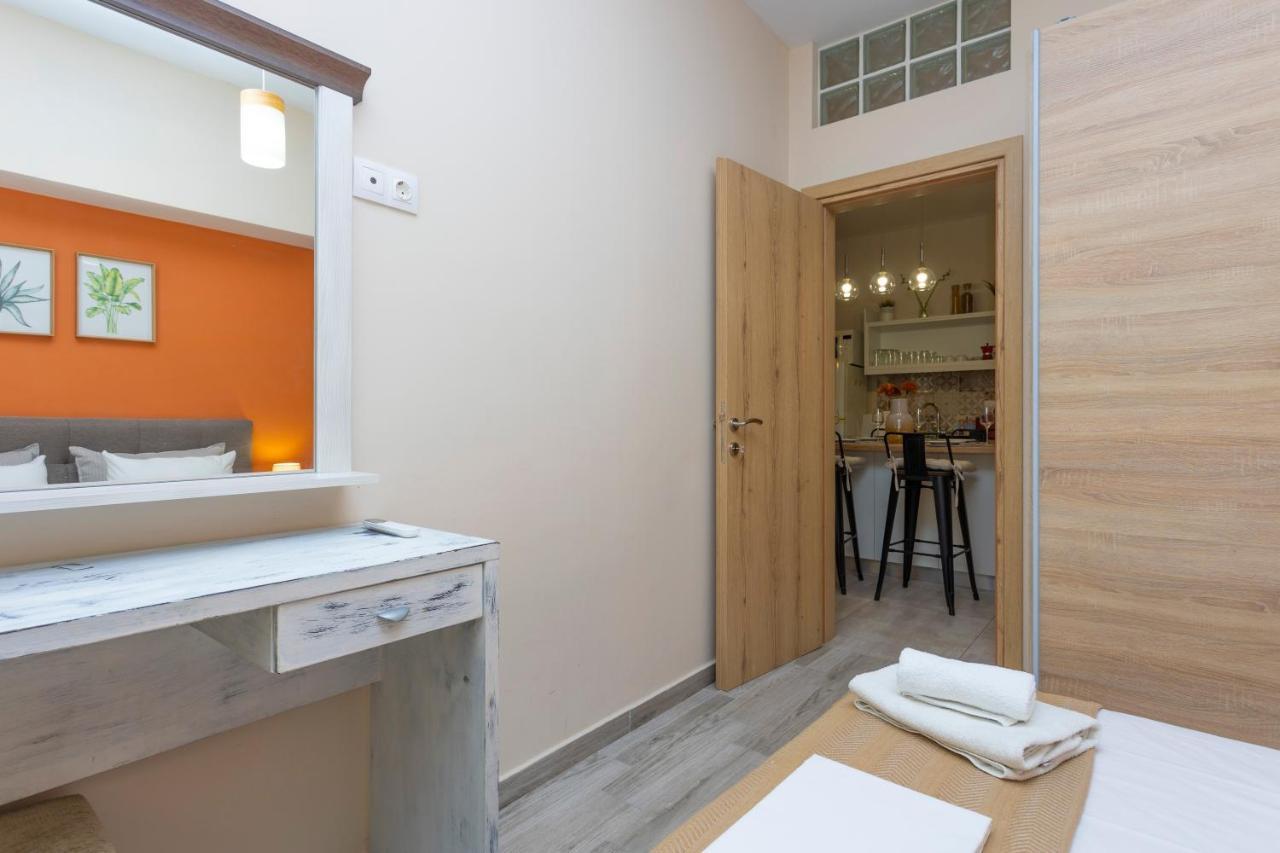 3C'S Apartment Thess :Central, Cosy & Convenient Thessaloníki Exteriör bild